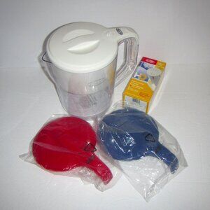 Dupont 8-Cup Water Filter Pitcher with extra lids and filter